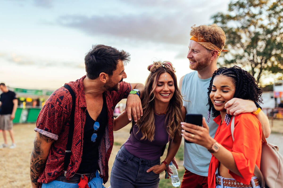 Millions get mobile network boost as EE expands 5G standalone for the UK