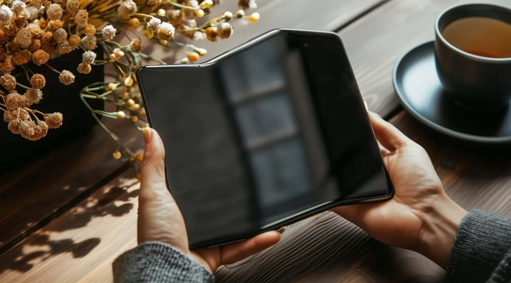 3 Way Folding Phone Explained: Is It Right for You?