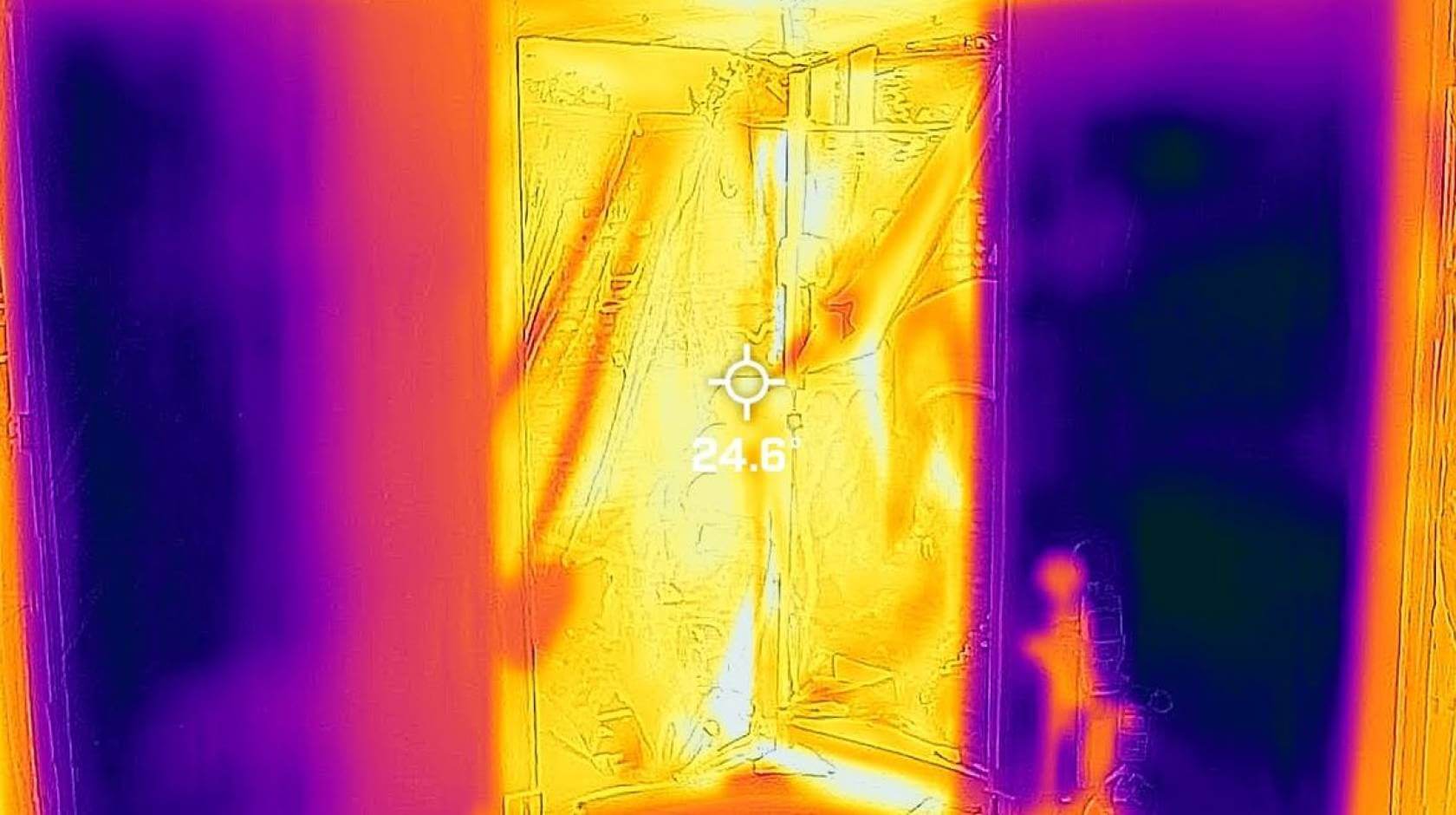 Beyond shade: UCLA researchers improve radiant cooling to make outdoor temperatures feel cooler